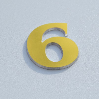 číslo na dveře – zlaté 6